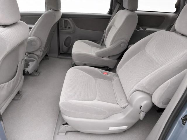 2005 Toyota Sienna LE