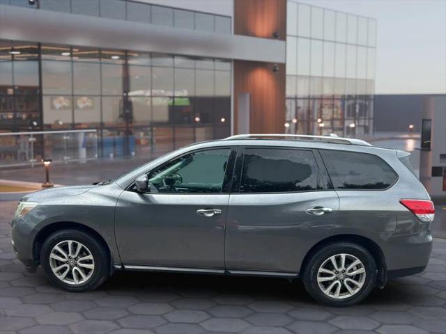 2016 Nissan Pathfinder SV