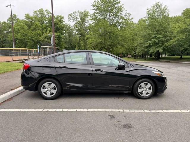 2017 Chevrolet Cruze LS Auto