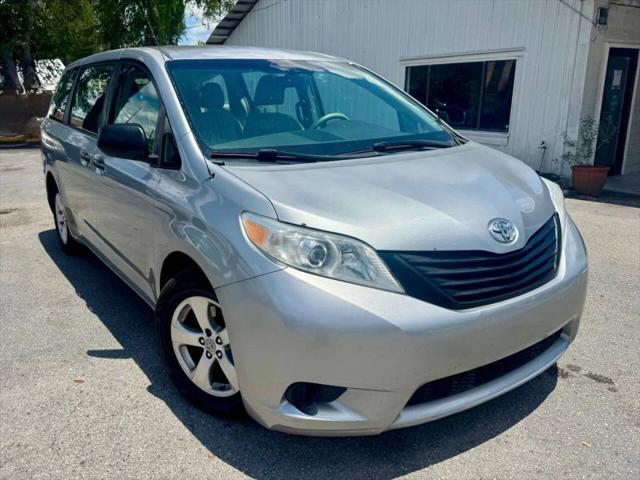 2012 Toyota Sienna Base V6 7 Passenger