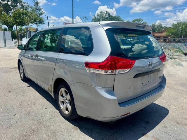 2012 Toyota Sienna Base V6 7 Passenger