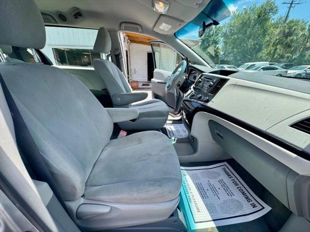2012 Toyota Sienna Base V6 7 Passenger