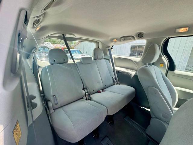 2012 Toyota Sienna Base V6 7 Passenger