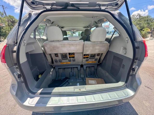 2012 Toyota Sienna Base V6 7 Passenger