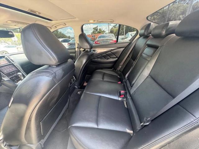 2015 INFINITI Q50 Premium