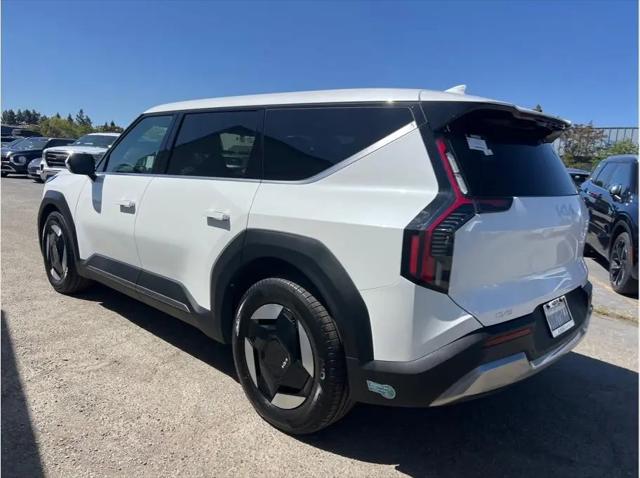 2024 Kia EV9 Light Long Range