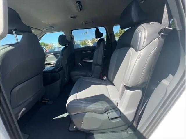 2024 Kia EV9 Light Long Range