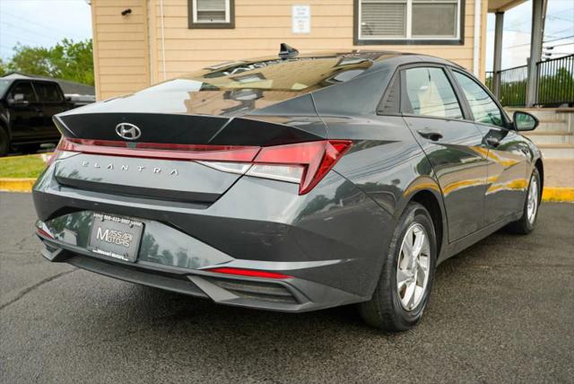 2021 Hyundai Elantra SE