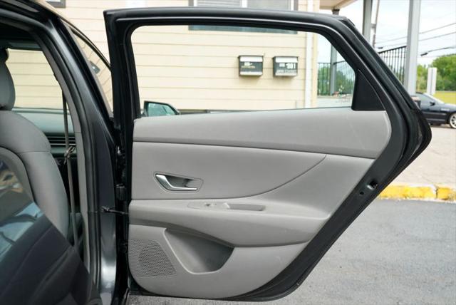 2021 Hyundai Elantra SE