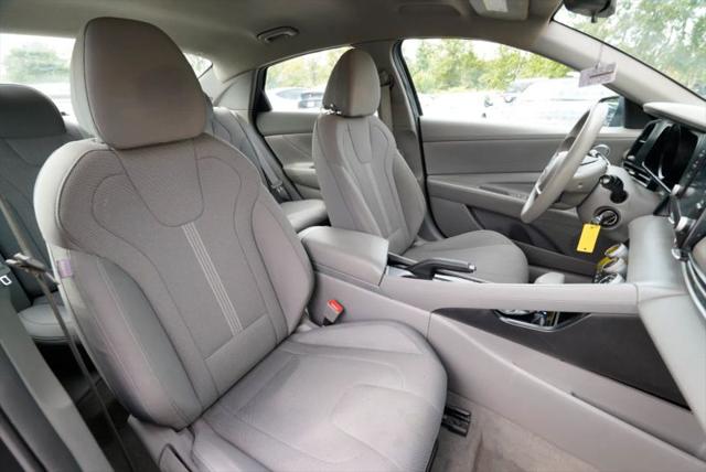 2021 Hyundai Elantra SE