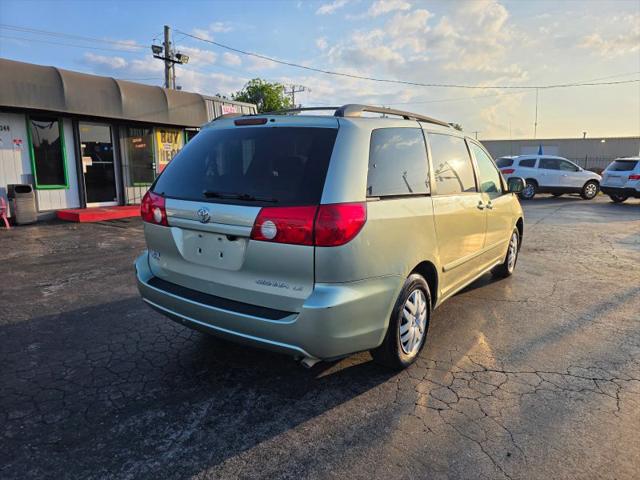 2006 Toyota Sienna LE