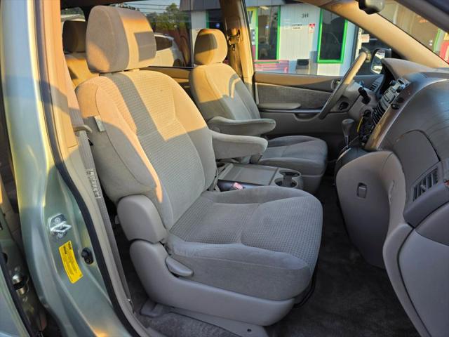 2006 Toyota Sienna LE