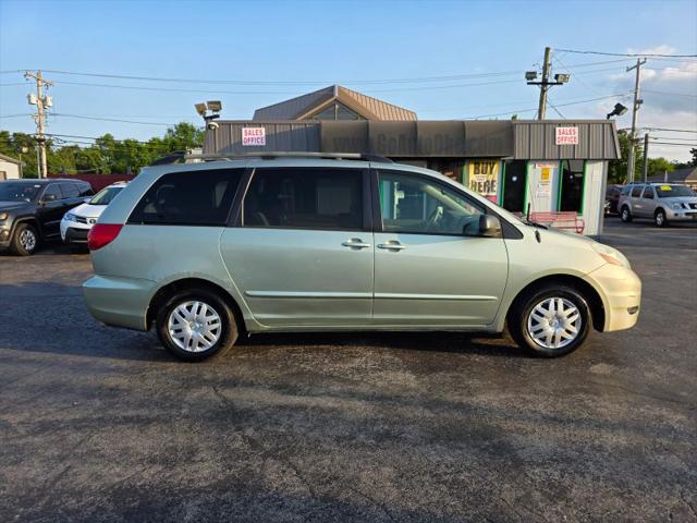 2006 Toyota Sienna LE