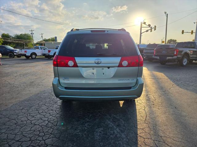 2006 Toyota Sienna LE