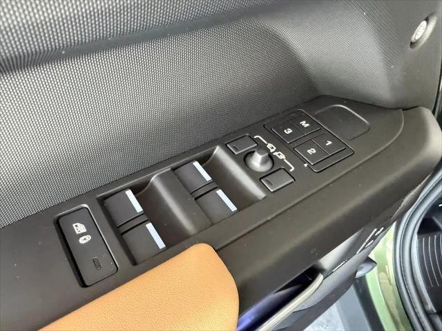 2026 Land Rover Defender P400 X-Dynamic SE