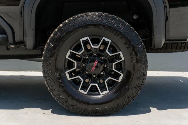 2026 GMC Sierra 2500HD Crew Cab, Standard Bed, AT4X, 4WD