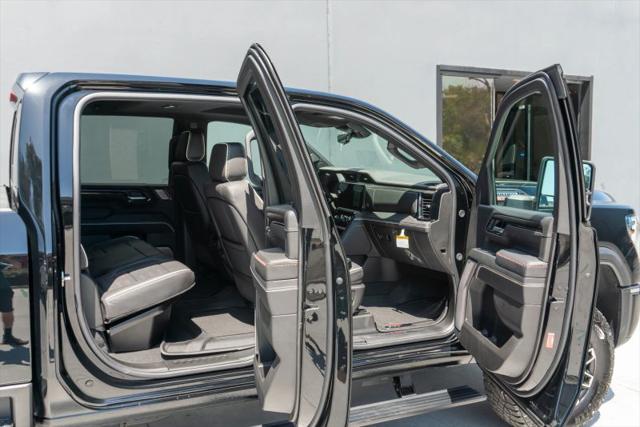 2026 GMC Sierra 2500HD Crew Cab, Standard Bed, AT4X, 4WD