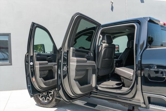 2026 GMC Sierra 2500HD Crew Cab, Standard Bed, AT4X, 4WD