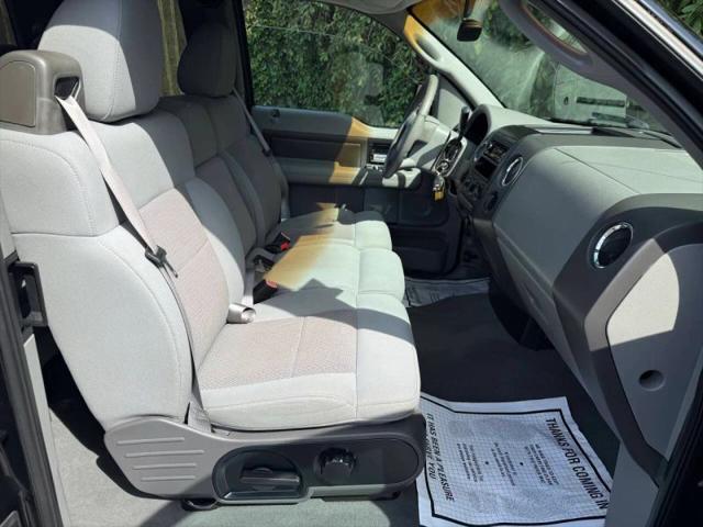 2004 Ford F-150 XLT