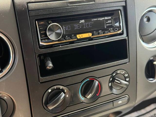 2004 Ford F-150 XLT