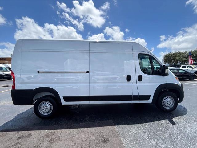 2025 Ram ProMaster 2500 Cargo Van Tradesman High Roof 159" WB w/Pass Seat