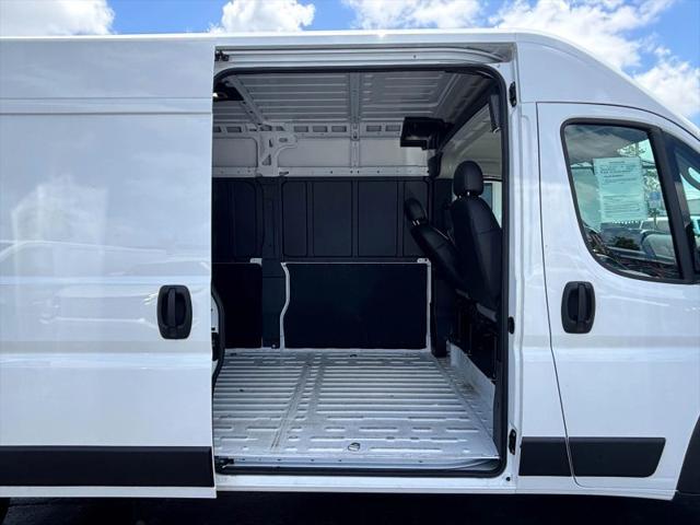 2025 Ram ProMaster 2500 Cargo Van Tradesman High Roof 159" WB w/Pass Seat