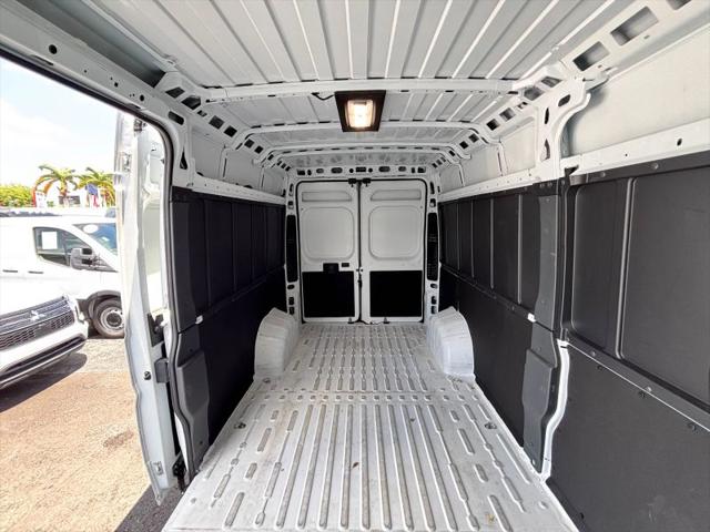 2025 Ram ProMaster 2500 Cargo Van Tradesman High Roof 159" WB w/Pass Seat