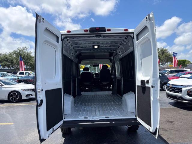 2025 Ram ProMaster 2500 Cargo Van Tradesman High Roof 159" WB w/Pass Seat