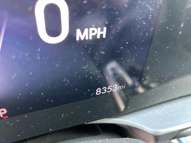 2025 Buick NV Preferred FWD