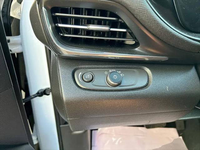 2025 Buick NV Preferred FWD