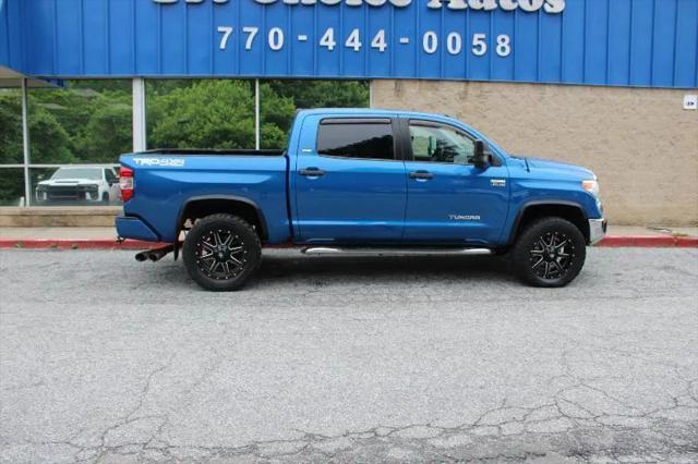2017 Toyota Tundra SR5 5.7L V8
