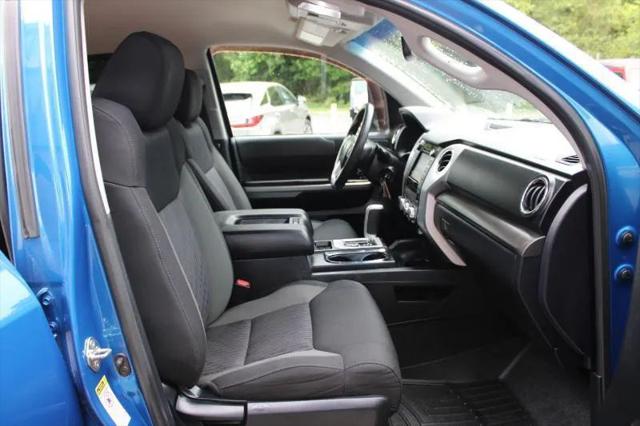 2017 Toyota Tundra SR5 5.7L V8