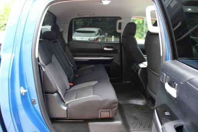 2017 Toyota Tundra SR5 5.7L V8