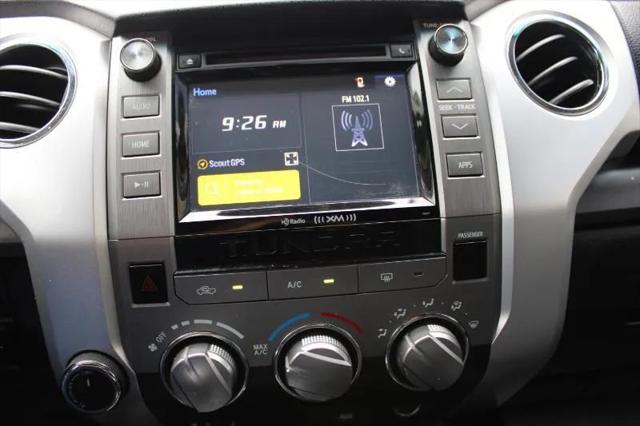 2017 Toyota Tundra SR5 5.7L V8