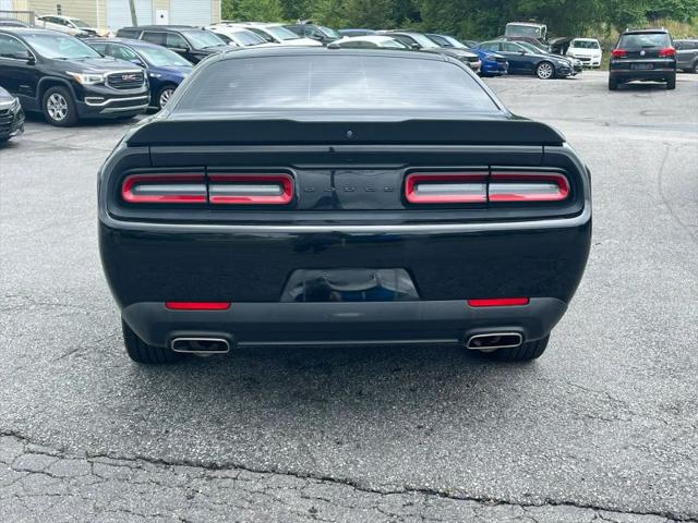 2020 Dodge Challenger SXT