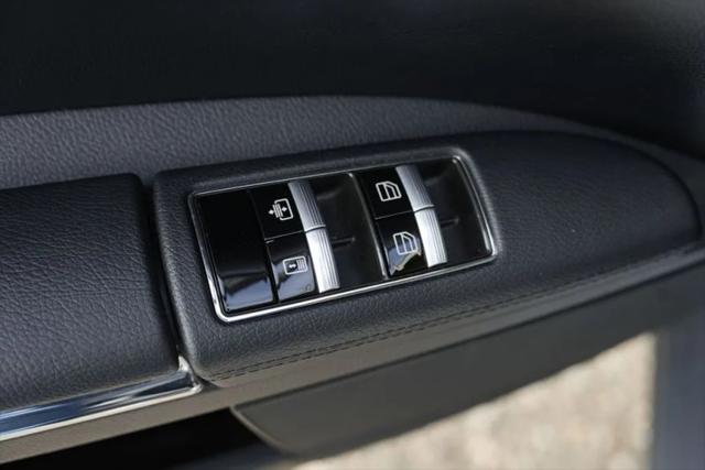 2011 Mercedes-Benz S 550 4MATIC