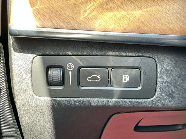 2016 Volvo XC90 Hybrid T8 Inscription