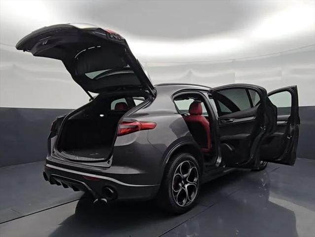 2023 Alfa Romeo Stelvio Veloce AWD