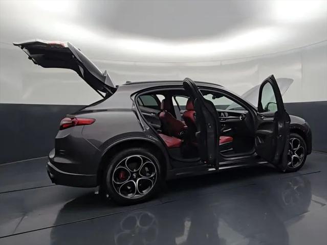2023 Alfa Romeo Stelvio Veloce AWD