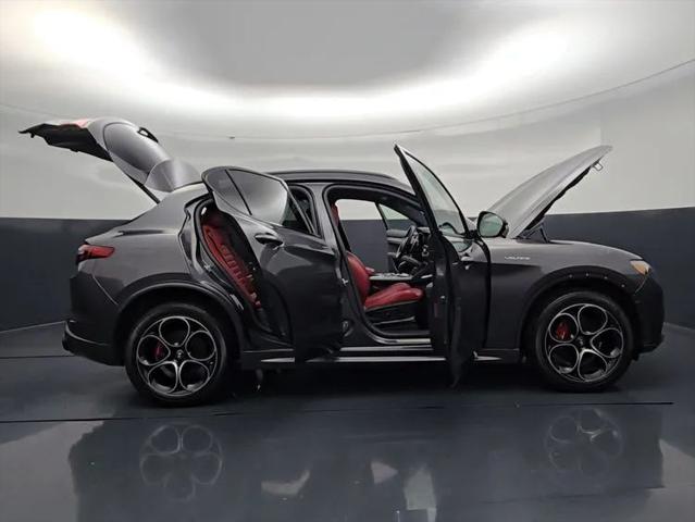2023 Alfa Romeo Stelvio Veloce AWD