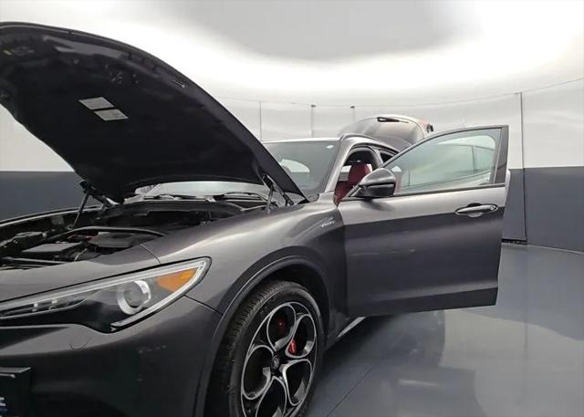 2023 Alfa Romeo Stelvio Veloce AWD