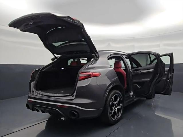 2023 Alfa Romeo Stelvio Veloce AWD