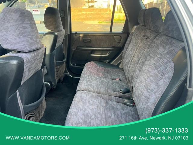 2004 Honda CR-V LX