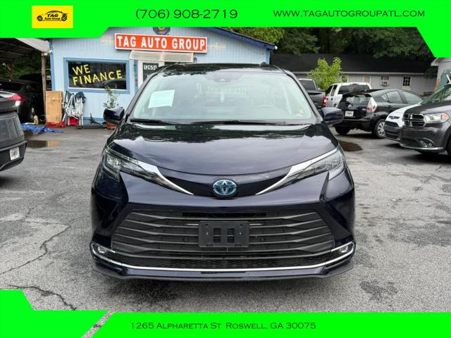 2024 Toyota Sienna XLE