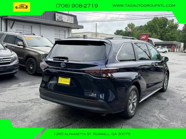 2024 Toyota Sienna XLE