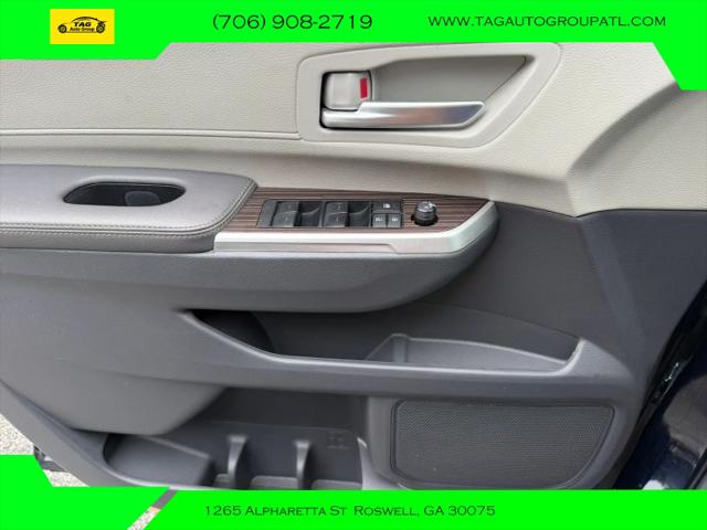 2024 Toyota Sienna XLE