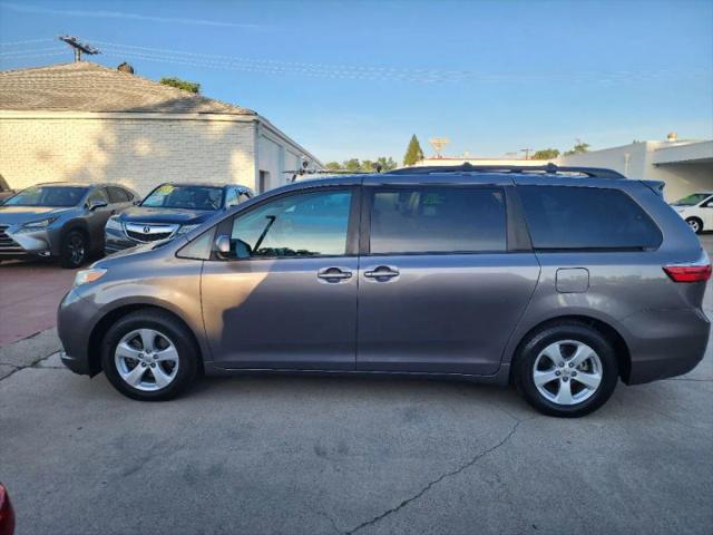 2017 Toyota Sienna LE 8 Passenger