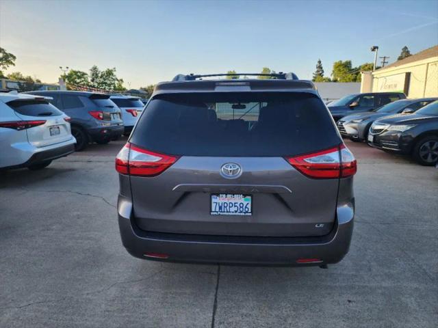 2017 Toyota Sienna LE 8 Passenger
