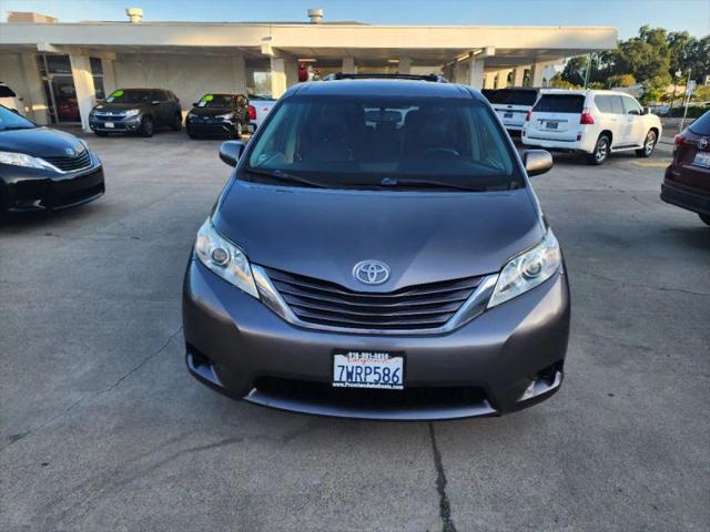 2017 Toyota Sienna LE 8 Passenger