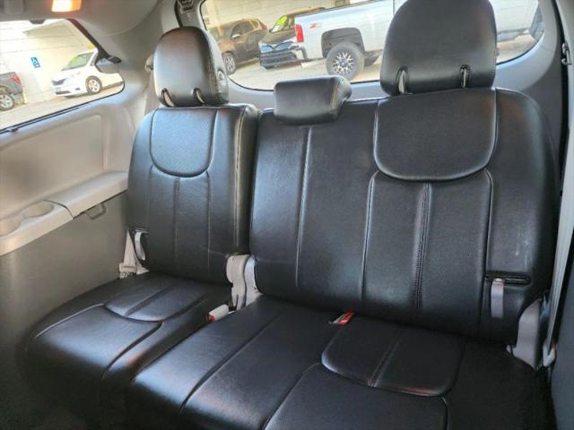 2017 Toyota Sienna LE 8 Passenger